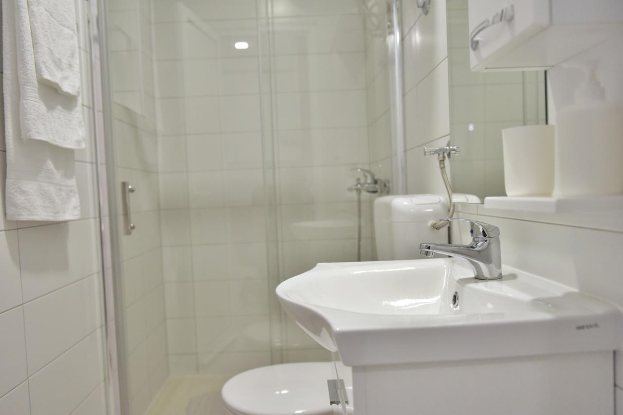 Apartments Valentina - Free Parking Мостар Екстериор снимка