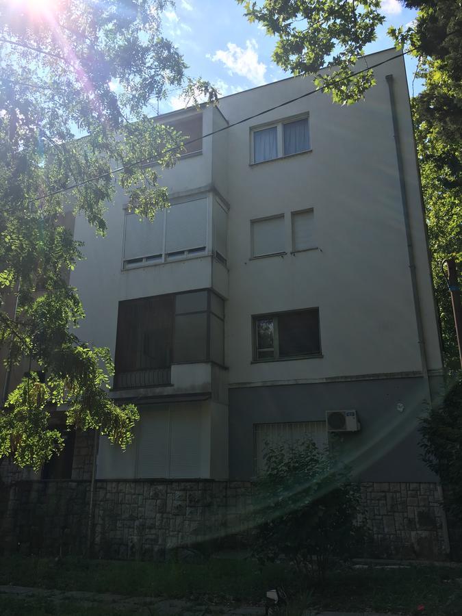 Apartments Valentina - Free Parking Мостар Екстериор снимка